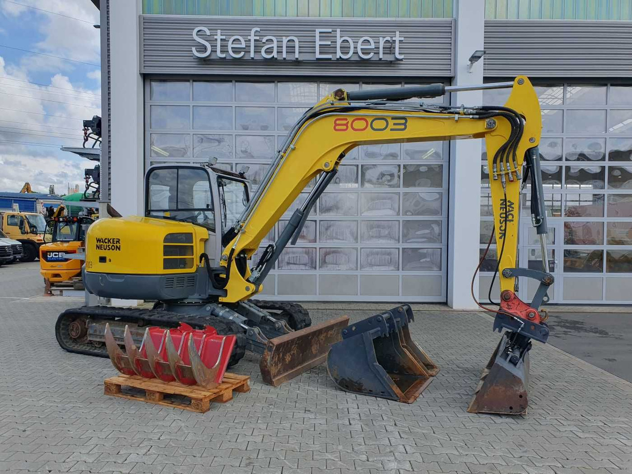 Wacker 8003 / MS08 / nur 4.035h / 2014 / Löffelpaket - Mini escavadeira: foto 1 Wacker 8003 / MS08 / nur 4.035h / 2014 / Löffelpaket - Mini escavadeira: foto 1