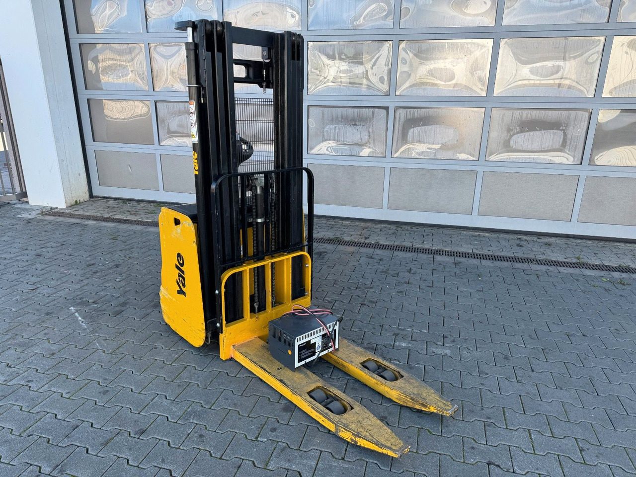 Yale MS 12 AC / Triplex: 4m! / nur 180h! / 2014 - Stacker: foto 3 Yale MS 12 AC / Triplex: 4m! / nur 180h! / 2014 - Stacker: foto 3