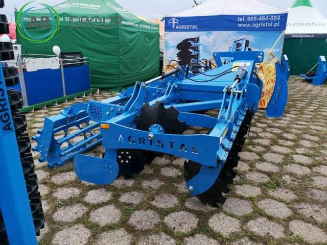 Agristal BTH hydraulic folding disc harrow 4.5 m - Grade: foto 3 Agristal BTH hydraulic folding disc harrow 4.5 m - Grade: foto 3