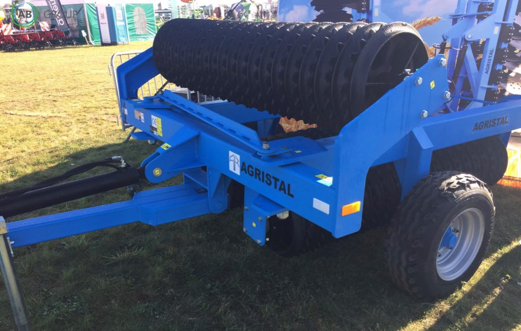 Cambridge hydraulically foldable roller 6.2 m 530 mm Agristal WUC - Rolo agricola: foto 1 Cambridge hydraulically foldable roller 6.2 m 530 mm Agristal WUC - Rolo agricola: foto 1