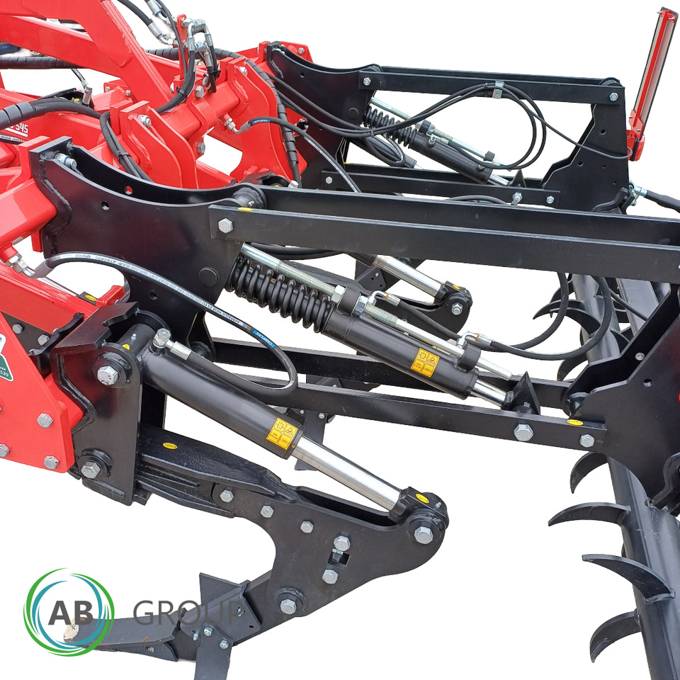 Chisel plough Ozdoken Boltan 545 with hydraulic protection - Subsolador: foto 5 Chisel plough Ozdoken Boltan 545 with hydraulic protection - Subsolador: foto 5