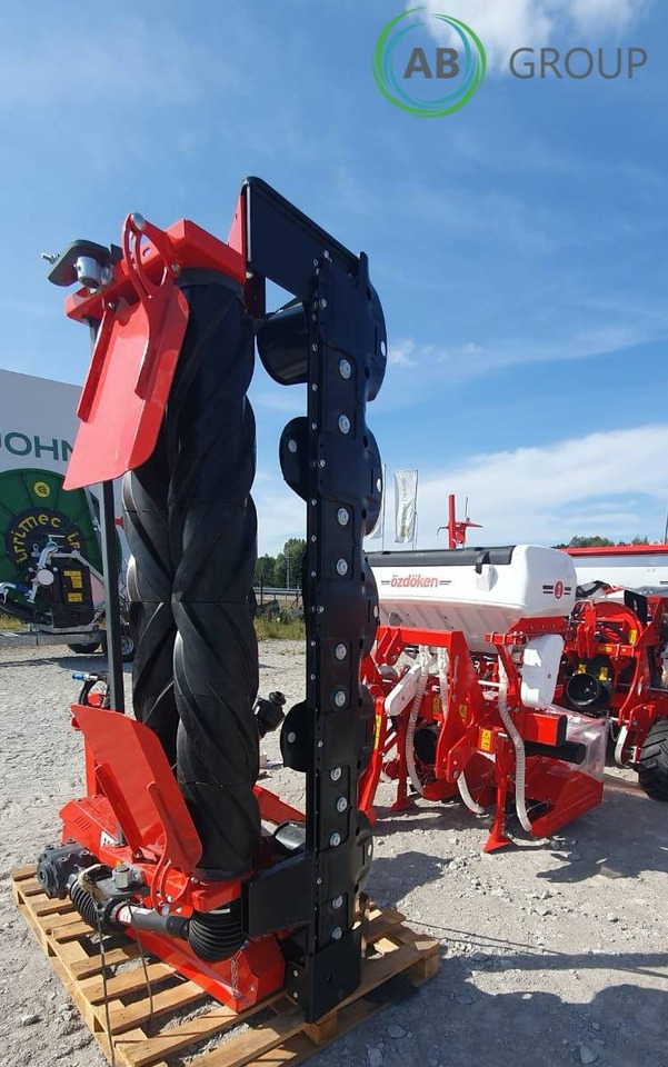 Harmak disc mower with roller conditioner DM-210 - Gadanheira: foto 2 Harmak disc mower with roller conditioner DM-210 - Gadanheira: foto 2