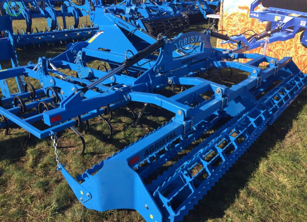 Hydraulically folding seedbed cultivator 4,2 m Agristal AU - Cultivador: foto 5 Hydraulically folding seedbed cultivator 4,2 m Agristal AU - Cultivador: foto 5