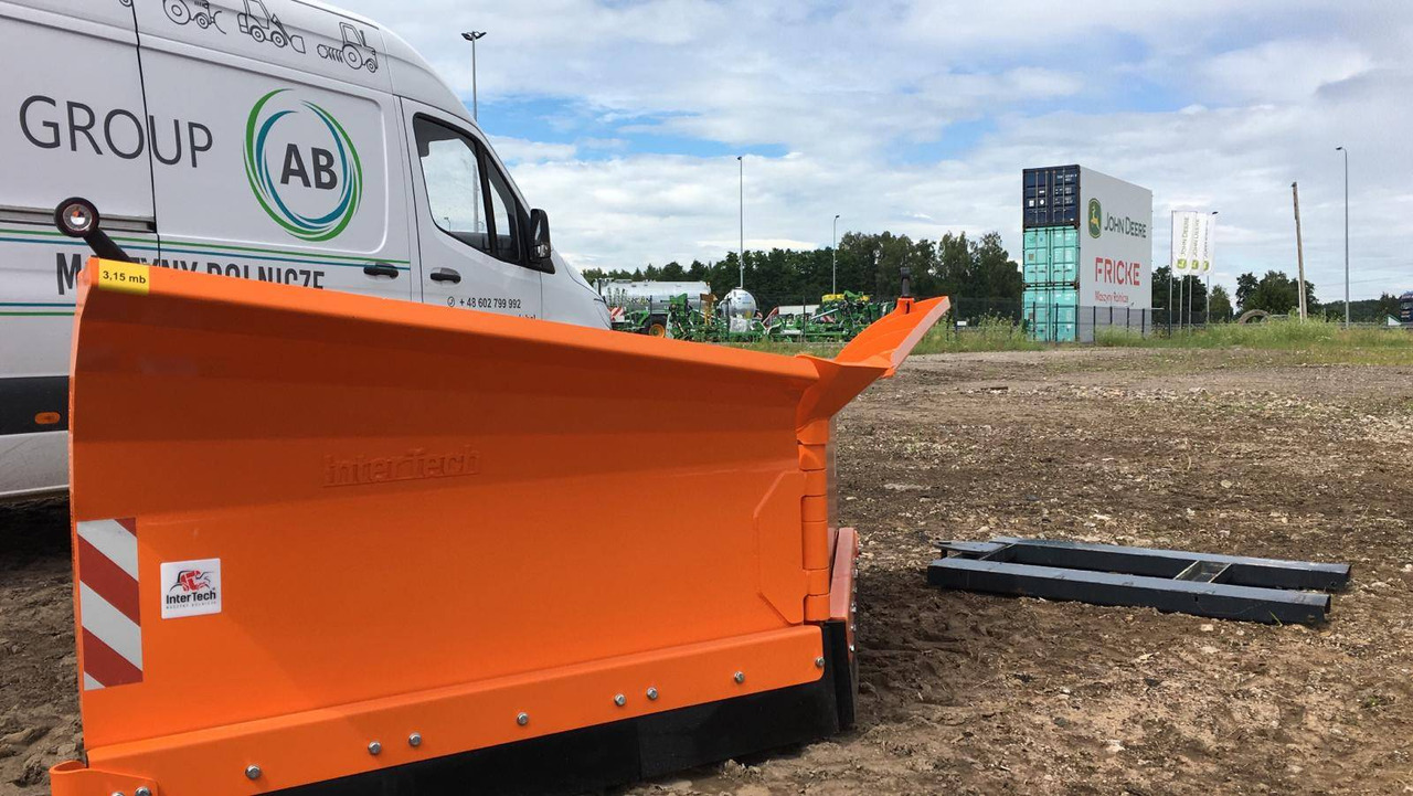 Inter-Tech Hydraulic Plow PSSHV-01, 3.15 m - Lâmina limpa-neves por Máquina agrícola: foto 2 Inter-Tech Hydraulic Plow PSSHV-01, 3.15 m - Lâmina limpa-neves por Máquina agrícola: foto 2