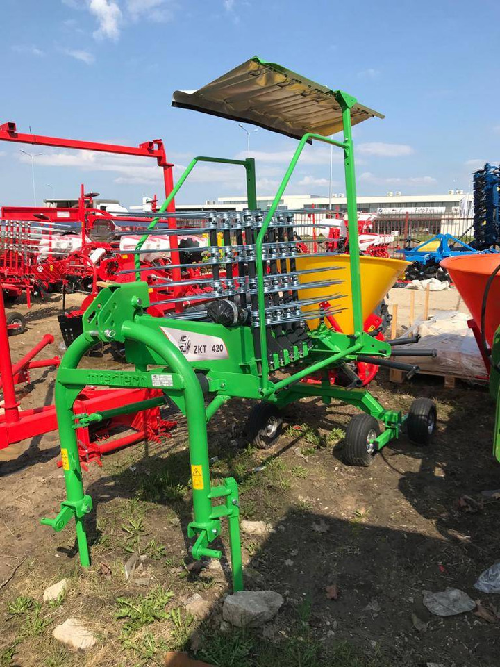 Inter-Tech Rotary Rake ZKT-420, 4.2 m - Ancinho enleirador: foto 5 Inter-Tech Rotary Rake ZKT-420, 4.2 m - Ancinho enleirador: foto 5