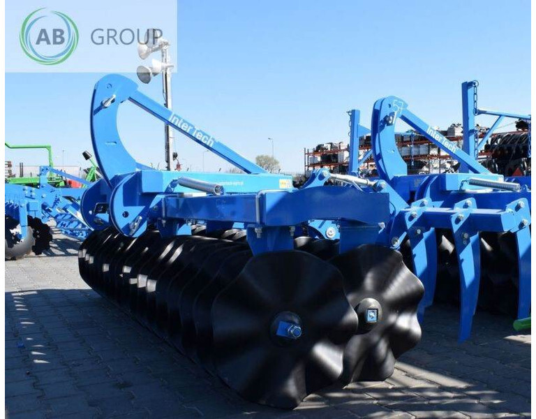 Inter-Tech agregat przedni talerzowy 3m z włóką - Grades de discos: foto 2 Inter-Tech agregat przedni talerzowy 3m z włóką - Grades de discos: foto 2