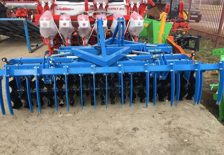 Inter-Tech front disc cultivator 2.5 m with flat bar drag BAP01 - ON STOCK - Grades de discos: foto 2 Inter-Tech front disc cultivator 2.5 m with flat bar drag BAP01 - ON STOCK - Grades de discos: foto 2
