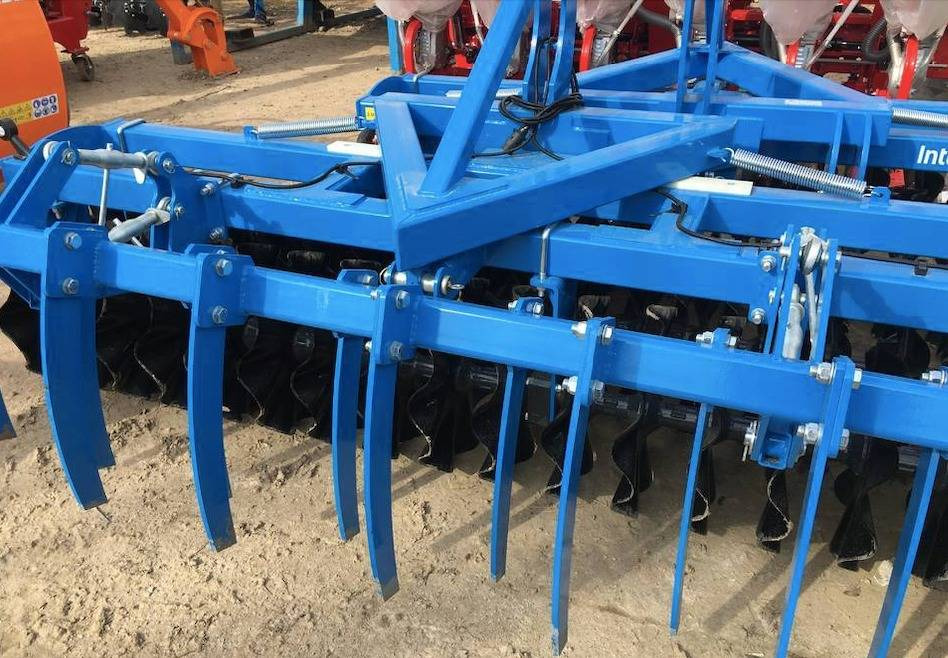 Inter-Tech front disc cultivator 2.5 m with flat bar drag BAP01 - ON STOCK - Grades de discos: foto 5 Inter-Tech front disc cultivator 2.5 m with flat bar drag BAP01 - ON STOCK - Grades de discos: foto 5