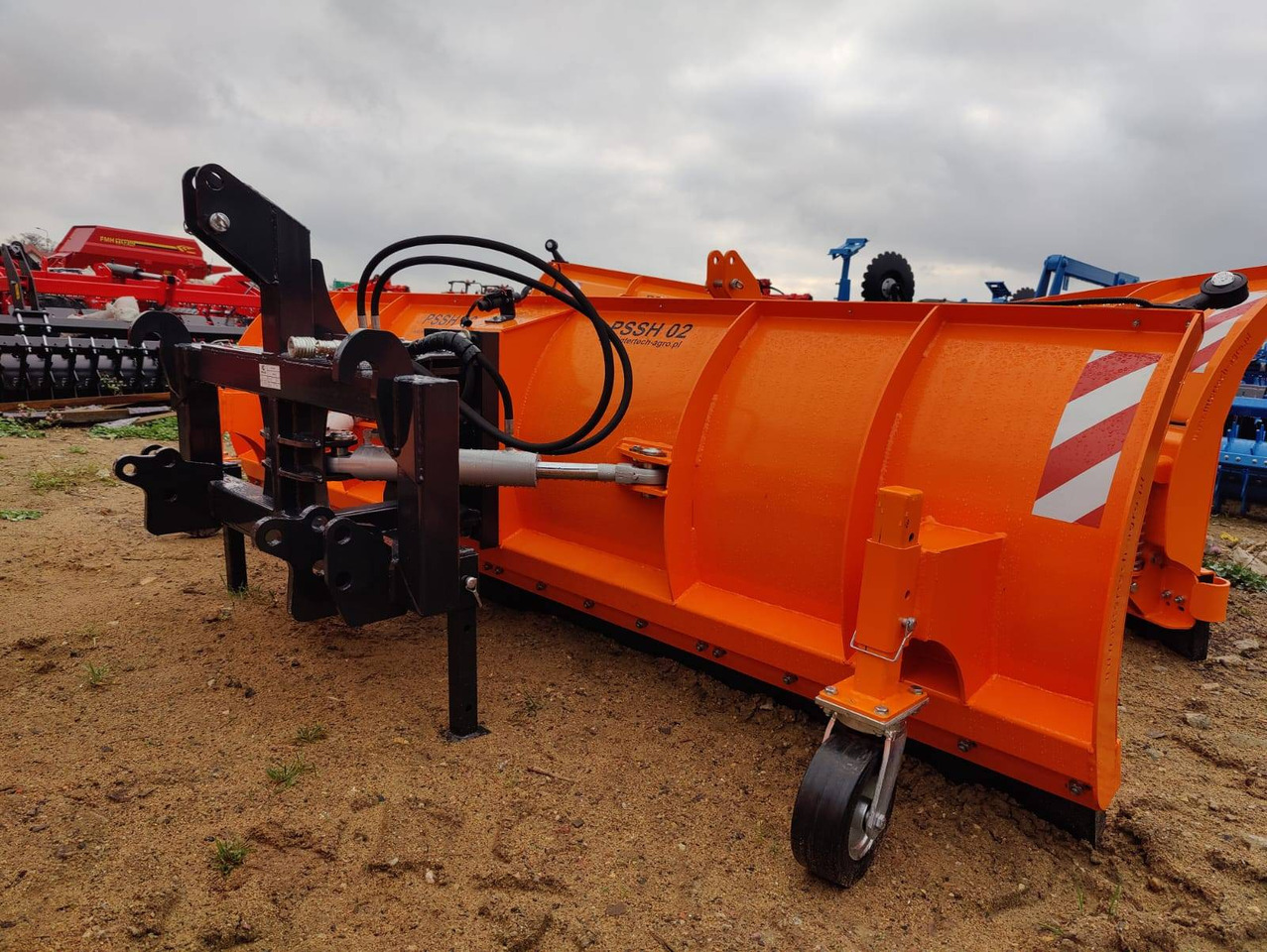 Inter-tech Snow plough 2,6m straight - ON STOCK - Lâmina limpa-neves por Máquina agrícola: foto 4 Inter-tech Snow plough 2,6m straight - ON STOCK - Lâmina limpa-neves por Máquina agrícola: foto 4