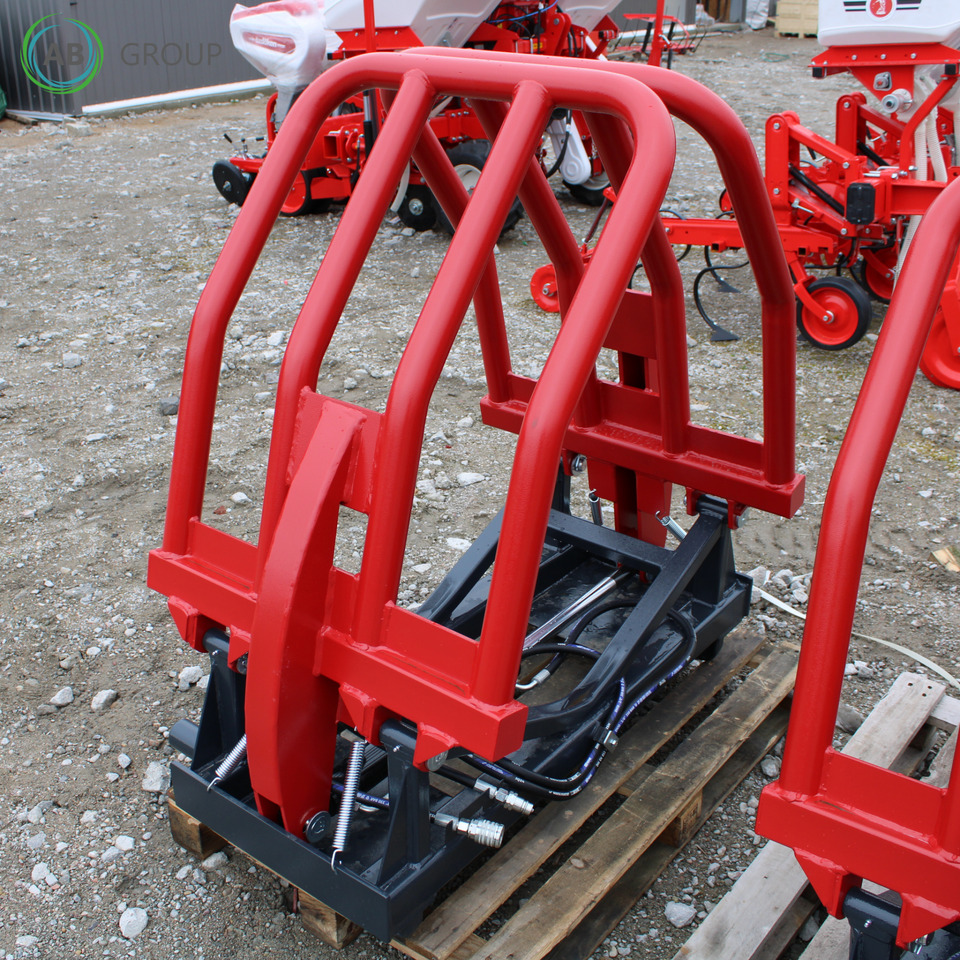 M-Tech round bale grab 120cm - Grampo por Máquina agrícola: foto 1 M-Tech round bale grab 120cm - Grampo por Máquina agrícola: foto 1