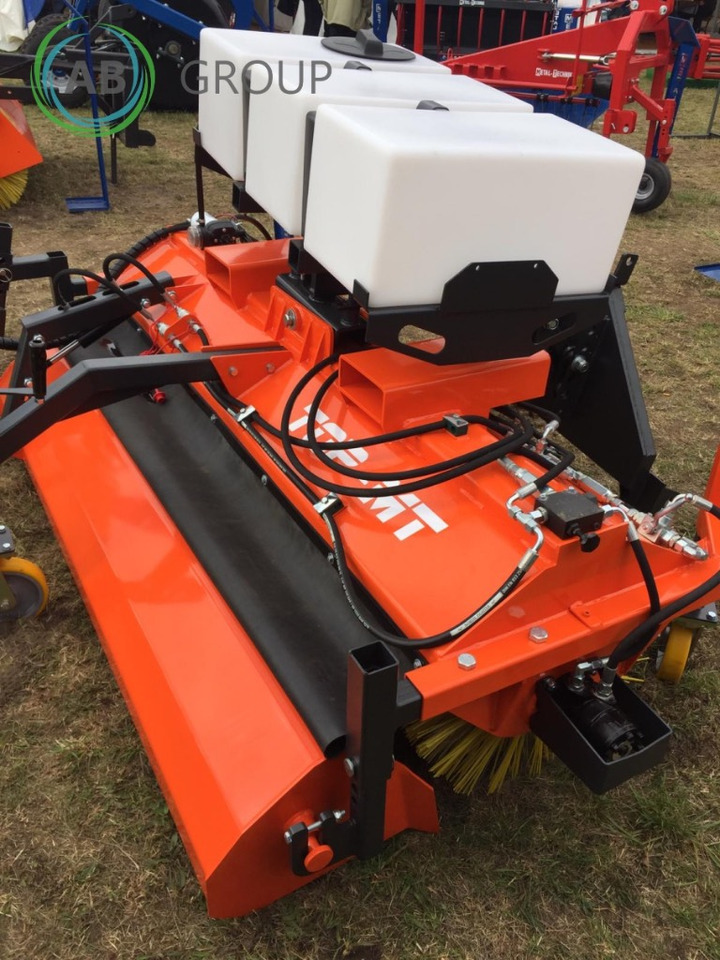 Metal-Technik TOP MT tractor road sweeper 2 m - Vassoura por Veículo municipal/ Especial: foto 4 Metal-Technik TOP MT tractor road sweeper 2 m - Vassoura por Veículo municipal/ Especial: foto 4