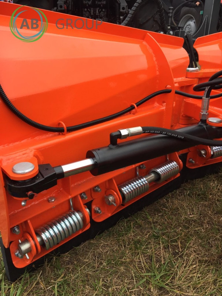 Metal-Technik V-type snow plow light 2.2 - Lâmina limpa-neves por Veículo limpa-neves: foto 3 Metal-Technik V-type snow plow light 2.2 - Lâmina limpa-neves por Veículo limpa-neves: foto 3