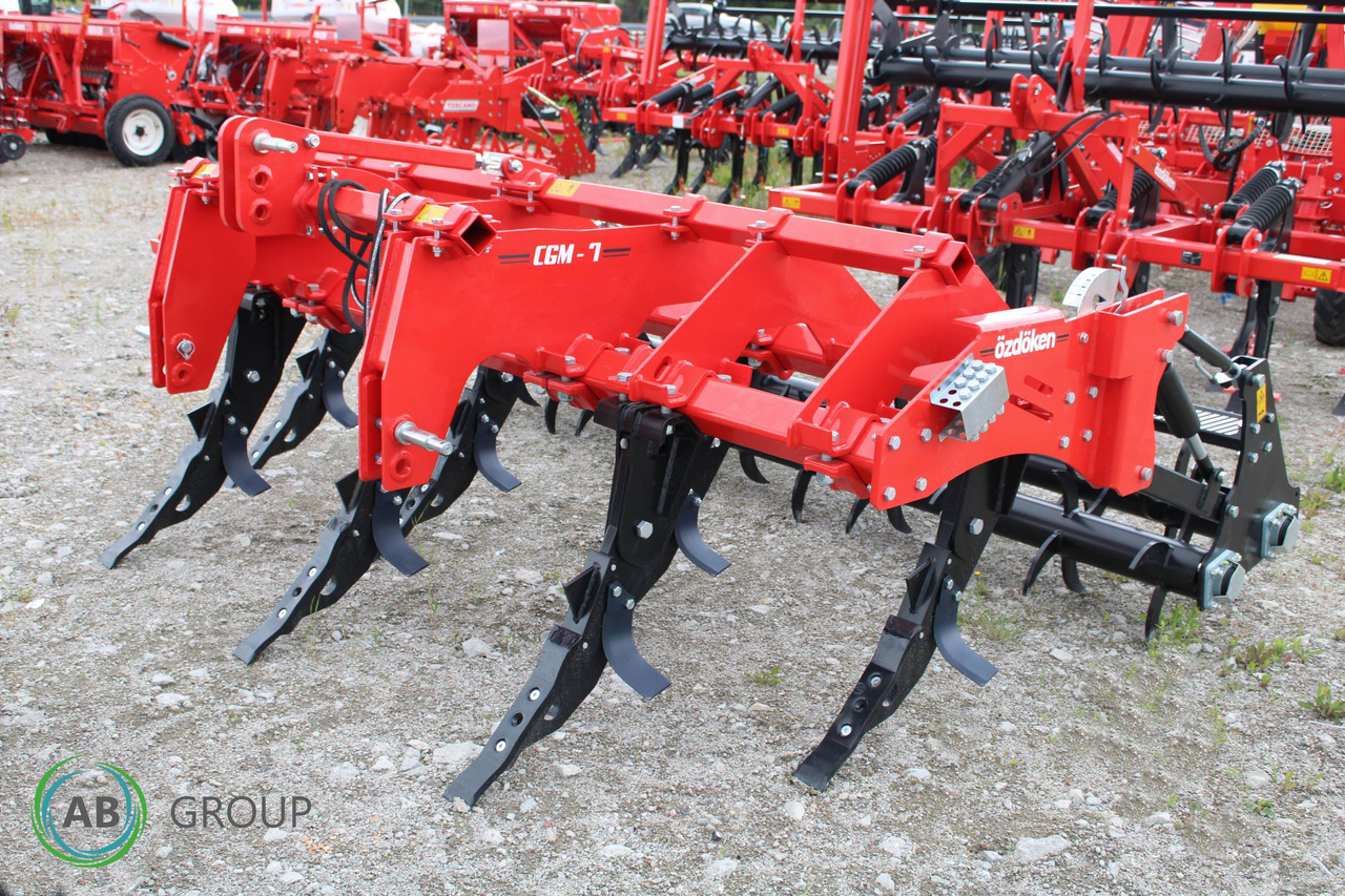Ozdoken CGM-7 chisel plow - Subsolador: foto 1 Ozdoken CGM-7 chisel plow - Subsolador: foto 1