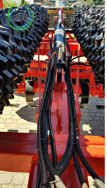 Özdöken wał Cambridge RC 830, 8,3 m - Rolo agricola: foto 4 Özdöken wał Cambridge RC 830, 8,3 m - Rolo agricola: foto 4