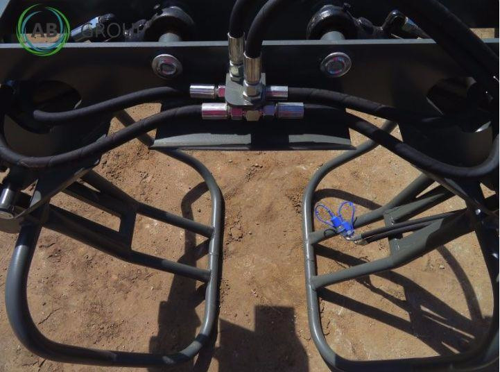 Pomarol bale grab - Grampo por Máquina agrícola: foto 3 Pomarol bale grab - Grampo por Máquina agrícola: foto 3