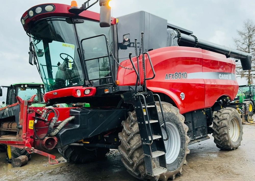 Case IH AFH 8010 - Ceifeira debulhadora: foto 2 Case IH AFH 8010 - Ceifeira debulhadora: foto 2