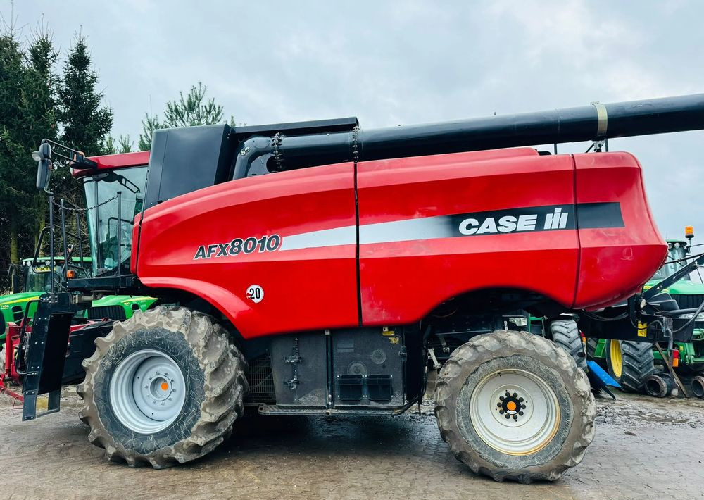 Case IH AFH 8010 - Ceifeira debulhadora: foto 5 Case IH AFH 8010 - Ceifeira debulhadora: foto 5