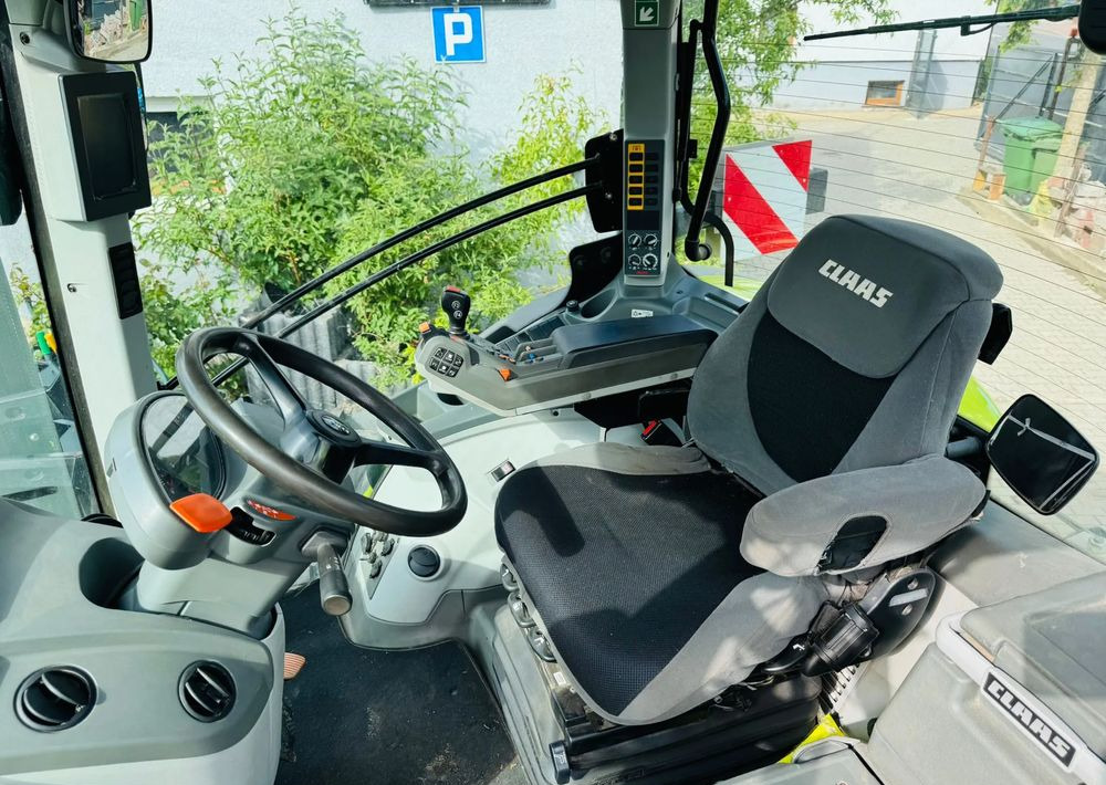 Trator Claas Axion 810 CMATIC: foto 9