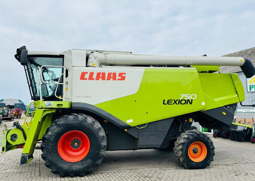 Claas LEXION 750 APS HYBRID - Ceifeira debulhadora: foto 1 Claas LEXION 750 APS HYBRID - Ceifeira debulhadora: foto 1
