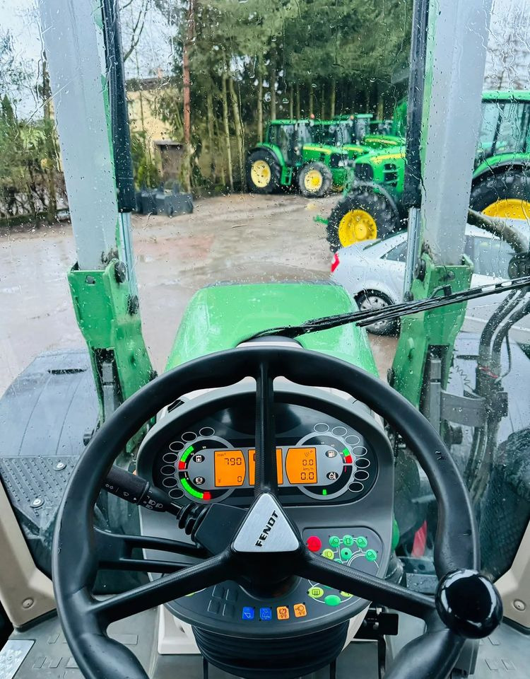Trator Fendt 724: foto 9