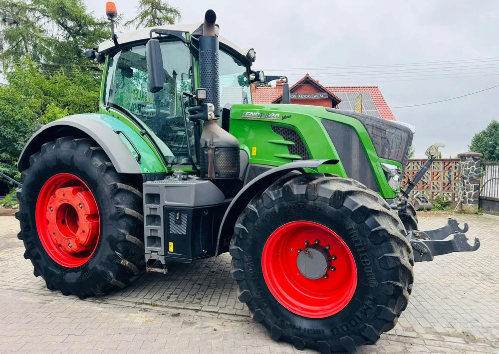 Fendt 828 Vario Profi Plus - Trator: foto 3 Fendt 828 Vario Profi Plus - Trator: foto 3