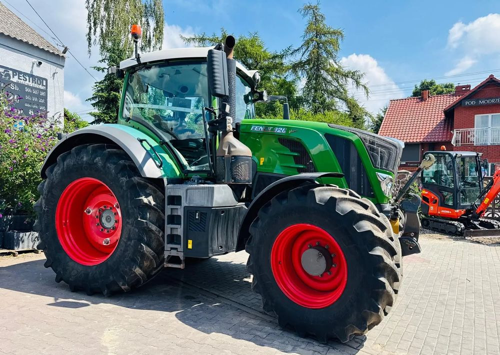 Fendt 828 Vario Profi Plus - Trator: foto 5 Fendt 828 Vario Profi Plus - Trator: foto 5