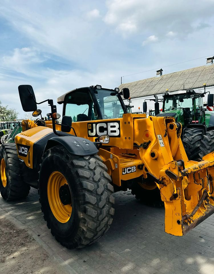 JCB 550-80 Agri Plus - Empilhador telescópico: foto 2 JCB 550-80 Agri Plus - Empilhador telescópico: foto 2