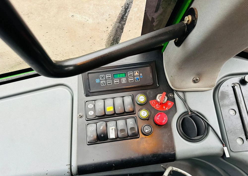 Forwarder John Deere 1910E: foto 16