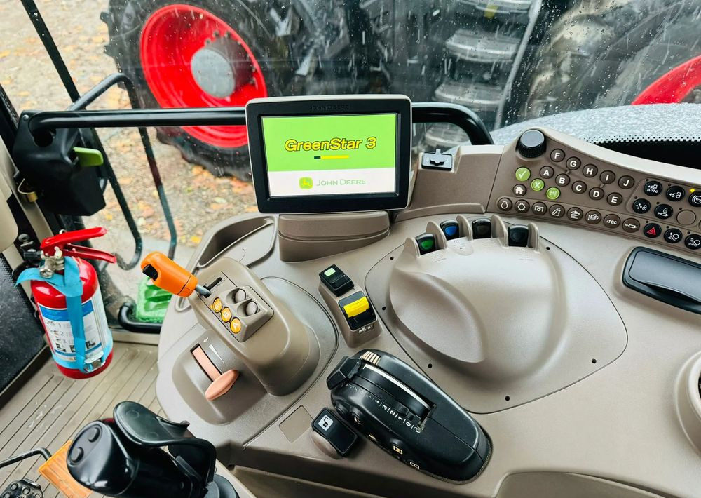 John Deere 6210R - Trator: foto 4 John Deere 6210R - Trator: foto 4