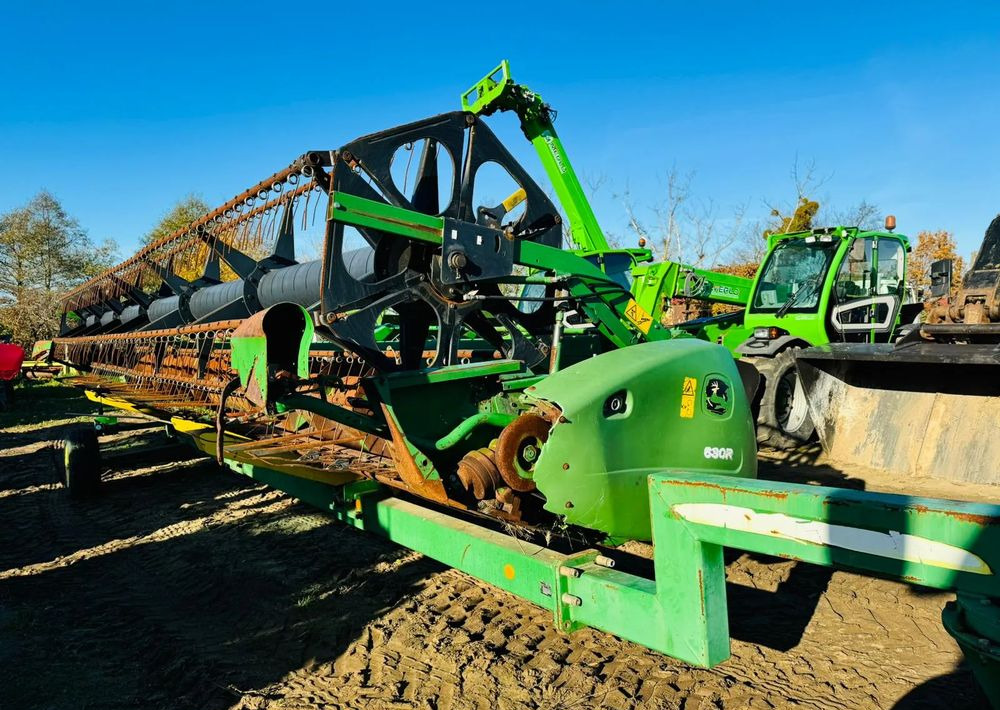 John Deere 630R - Plataforma para colheitadeira: foto 1 John Deere 630R - Plataforma para colheitadeira: foto 1