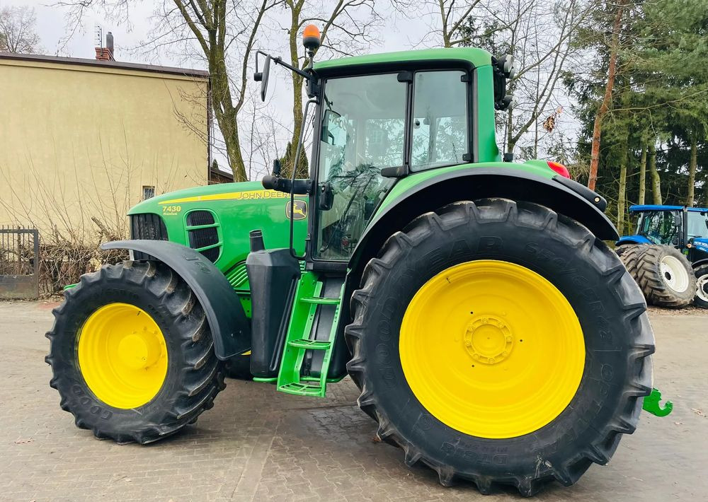 John Deere 7430 - Trator: foto 4 John Deere 7430 - Trator: foto 4