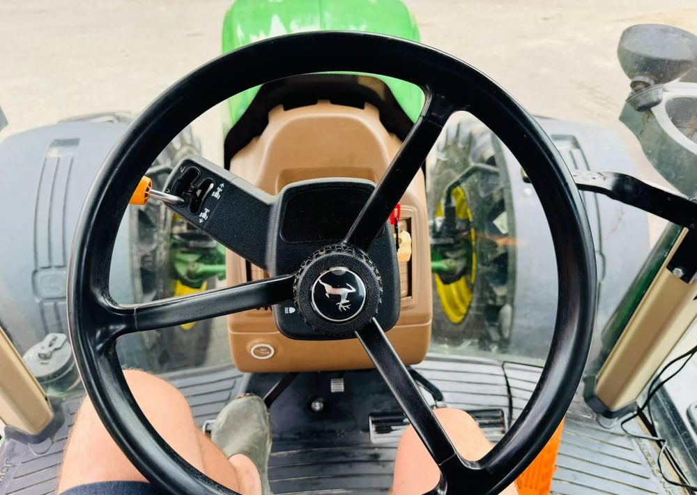 Trator John Deere 7920: foto 14 Trator John Deere 7920: foto 14