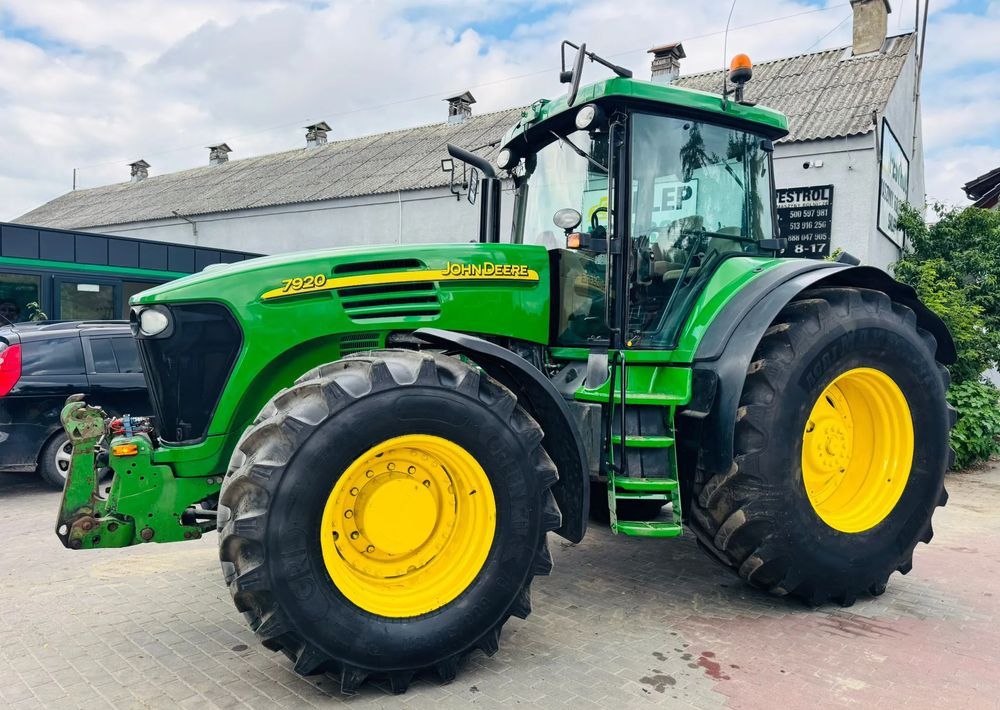 Trator John Deere 7920: foto 9 Trator John Deere 7920: foto 9