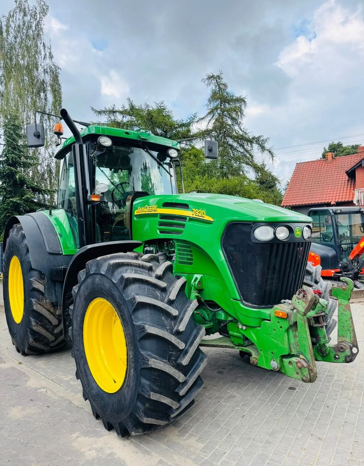 Trator John Deere 7920: foto 11 Trator John Deere 7920: foto 11