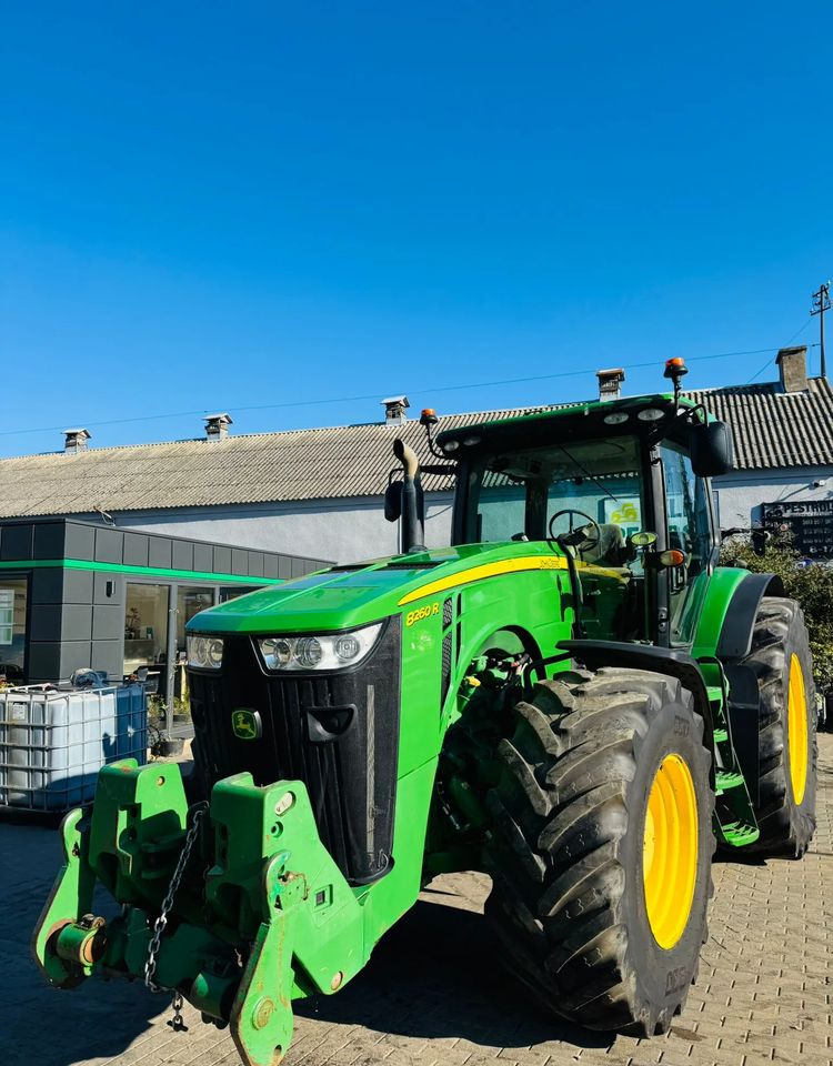 John Deere 8260R - Trator: foto 4 John Deere 8260R - Trator: foto 4