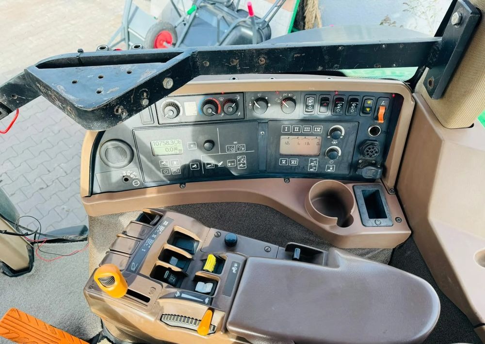 Trator John Deere 8530: foto 14