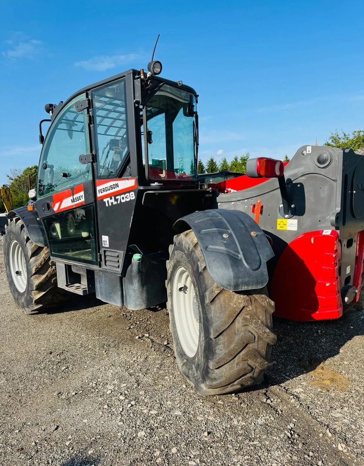 Massey Ferguson TH 70.38 - Empilhador telescópico: foto 4 Massey Ferguson TH 70.38 - Empilhador telescópico: foto 4