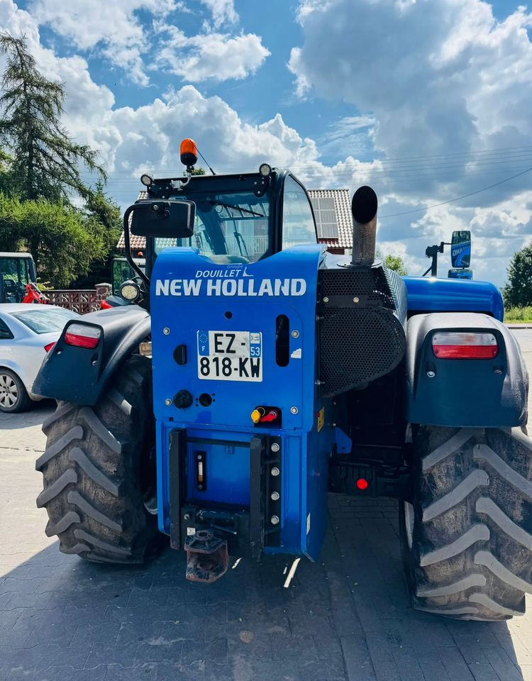 New Holland L7.42 - Empilhador telescópico: foto 4 New Holland L7.42 - Empilhador telescópico: foto 4