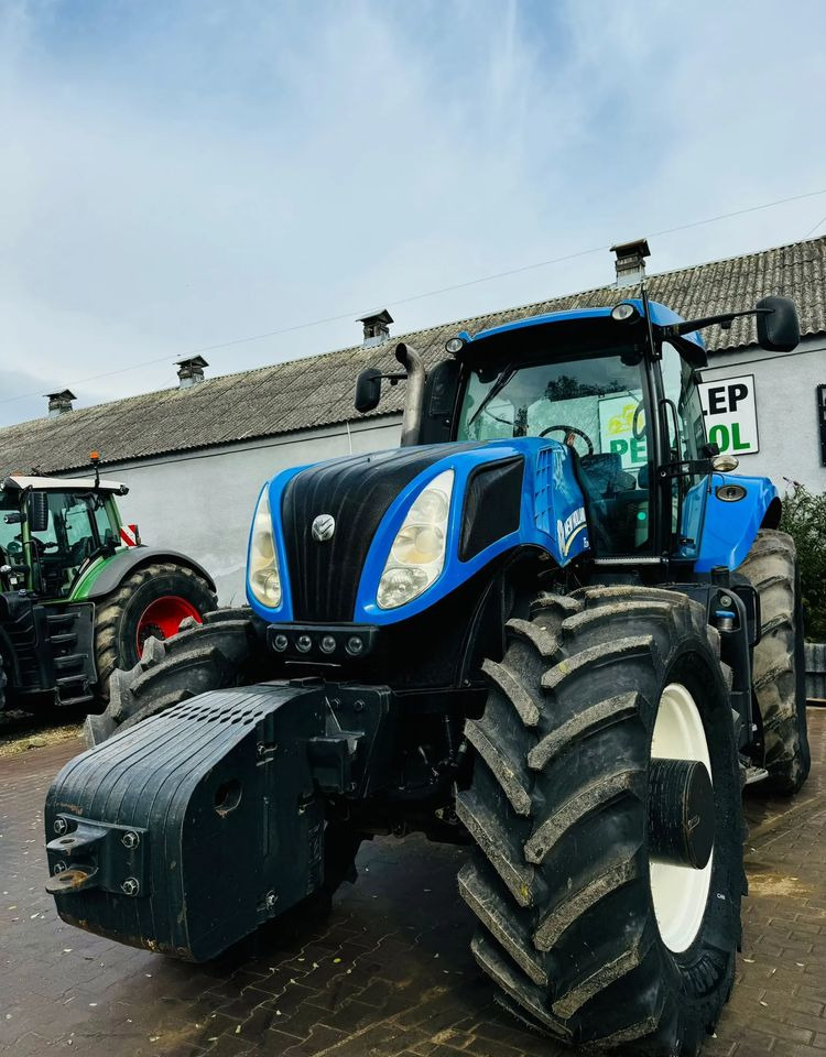 New Holland T8.390 - Trator: foto 3 New Holland T8.390 - Trator: foto 3
