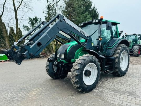 Valtra N101 - Trator: foto 1 Valtra N101 - Trator: foto 1