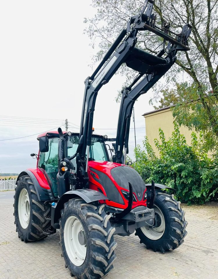 Valtra N104 - Trator: foto 3 Valtra N104 - Trator: foto 3
