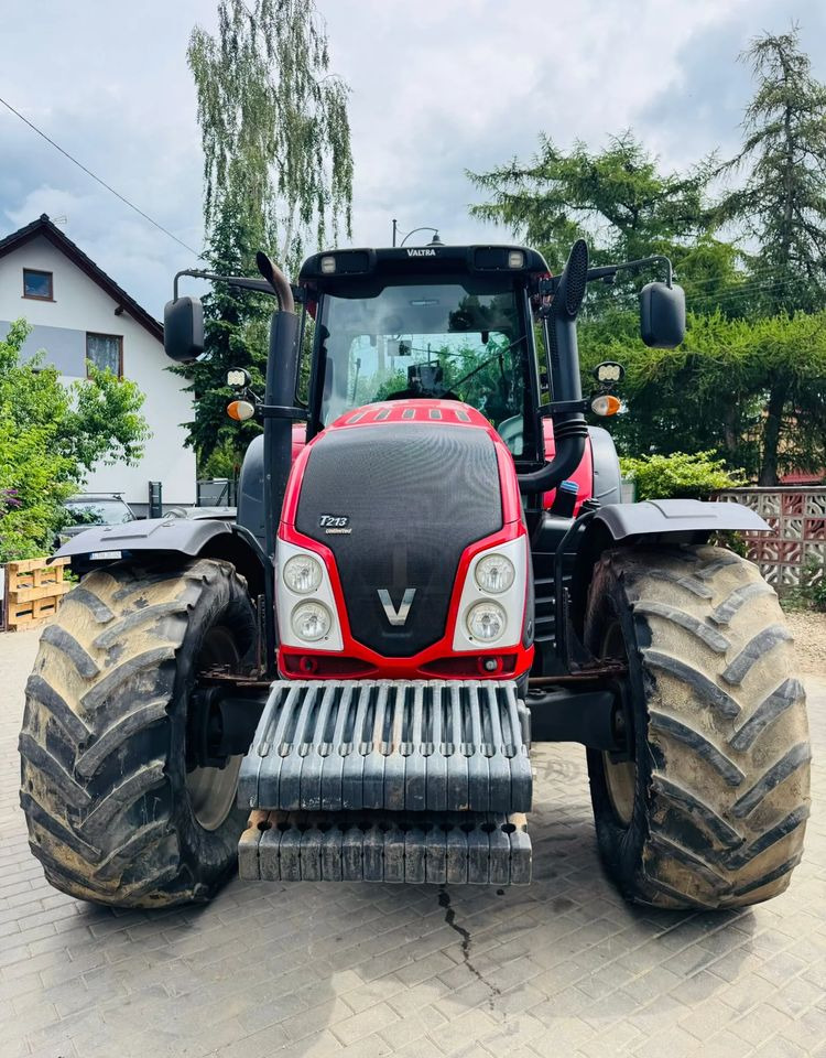 Valtra T213 Versu Unlimited - Trator: foto 5 Valtra T213 Versu Unlimited - Trator: foto 5