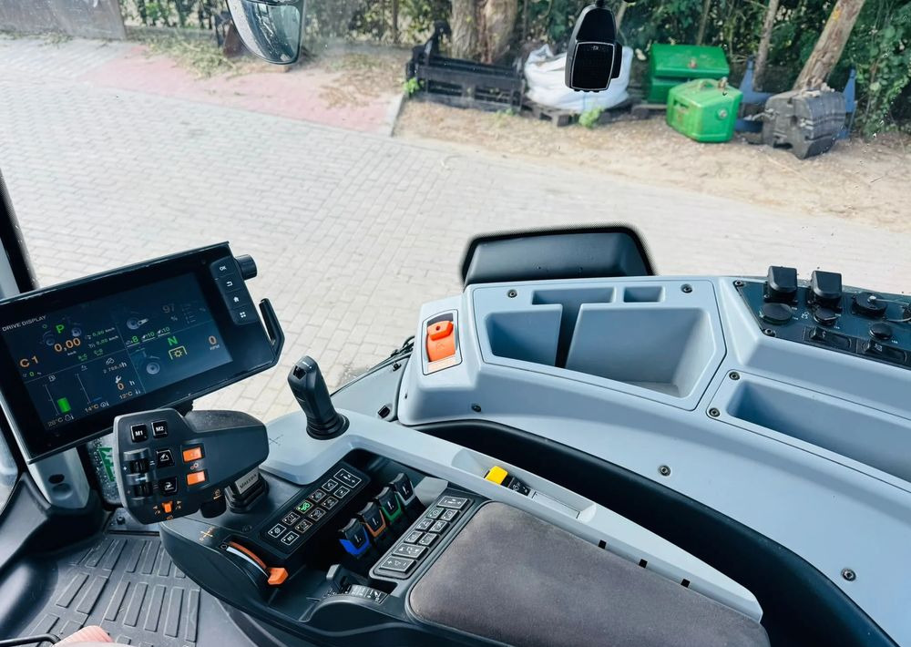 Trator Valtra T214 Versu: foto 17
