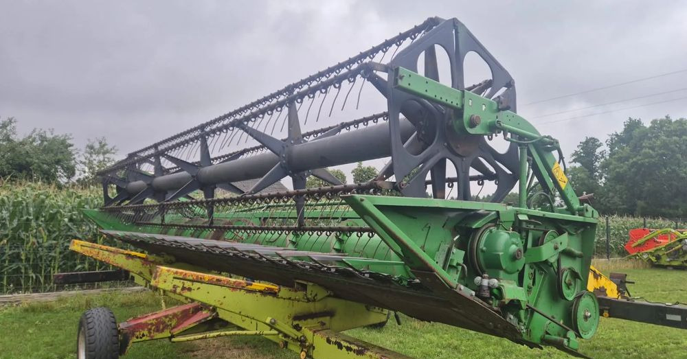 John Deere 922 - Plataforma para colheitadeira: foto 1 John Deere 922 - Plataforma para colheitadeira: foto 1