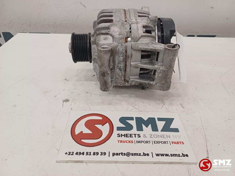 Caterpillar Alternator Caterpillar - Alternador por Equipamento de movimentação: foto 2 Caterpillar Alternator Caterpillar - Alternador por Equipamento de movimentação: foto 2