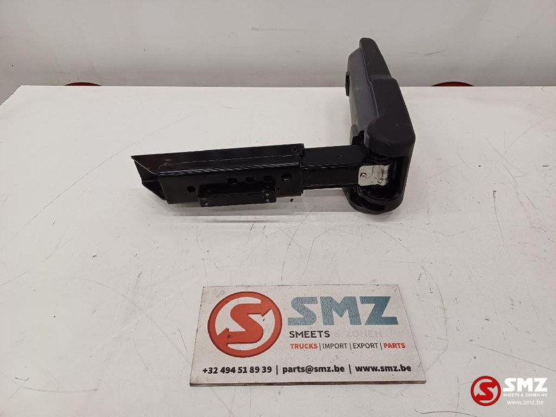 Caterpillar Armrest right Caterpillar - Cabine e interior por Camião: foto 3 Caterpillar Armrest right Caterpillar - Cabine e interior por Camião: foto 3