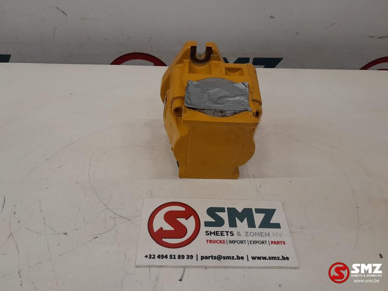 Caterpillar Auxiliary gear pump Caterpillar - Bomba hidráulica por Equipamento de movimentação: foto 4 Caterpillar Auxiliary gear pump Caterpillar - Bomba hidráulica por Equipamento de movimentação: foto 4