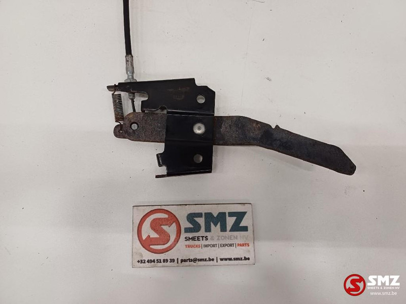 Caterpillar Cabin door lever + cable Caterpillar - Porta e peças por Camião: foto 4 Caterpillar Cabin door lever + cable Caterpillar - Porta e peças por Camião: foto 4