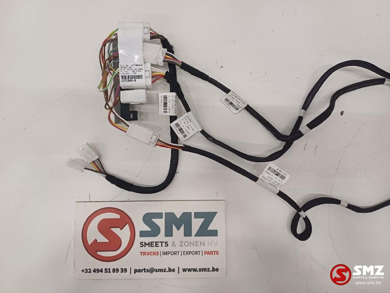 Caterpillar Wire harness Caterpillar - Cables/ Wire harness por Camião: foto 2 Caterpillar Wire harness Caterpillar - Cables/ Wire harness por Camião: foto 2