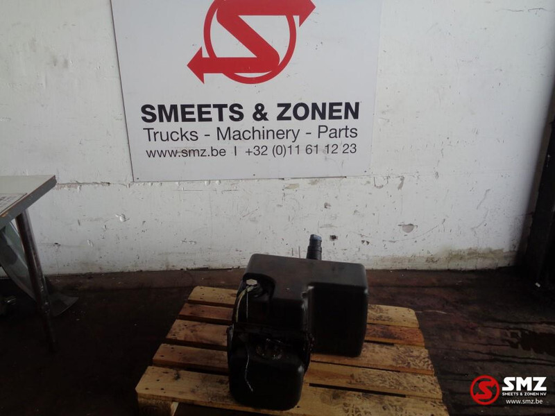 DAF Occ AdBlue tank daf xf 105 - Sistema de combustível por Camião: foto 1 DAF Occ AdBlue tank daf xf 105 - Sistema de combustível por Camião: foto 1